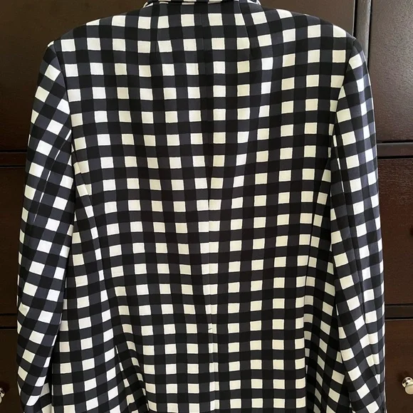 NWT Banana Republic blazer, size 6, checkered. - Picture 2 of 2